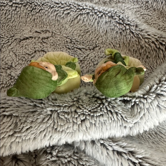 Vintage Lego Pixie Elves On Mushrooms Figurines Set Of 4 - Picture 8 of 16